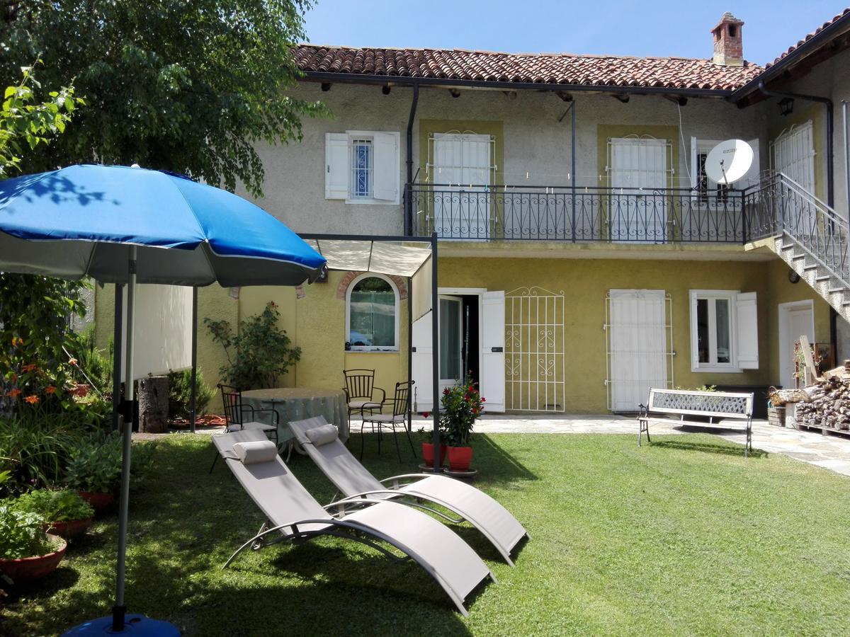 Casa Badinot Guest House Diano dʼAlba Exterior foto